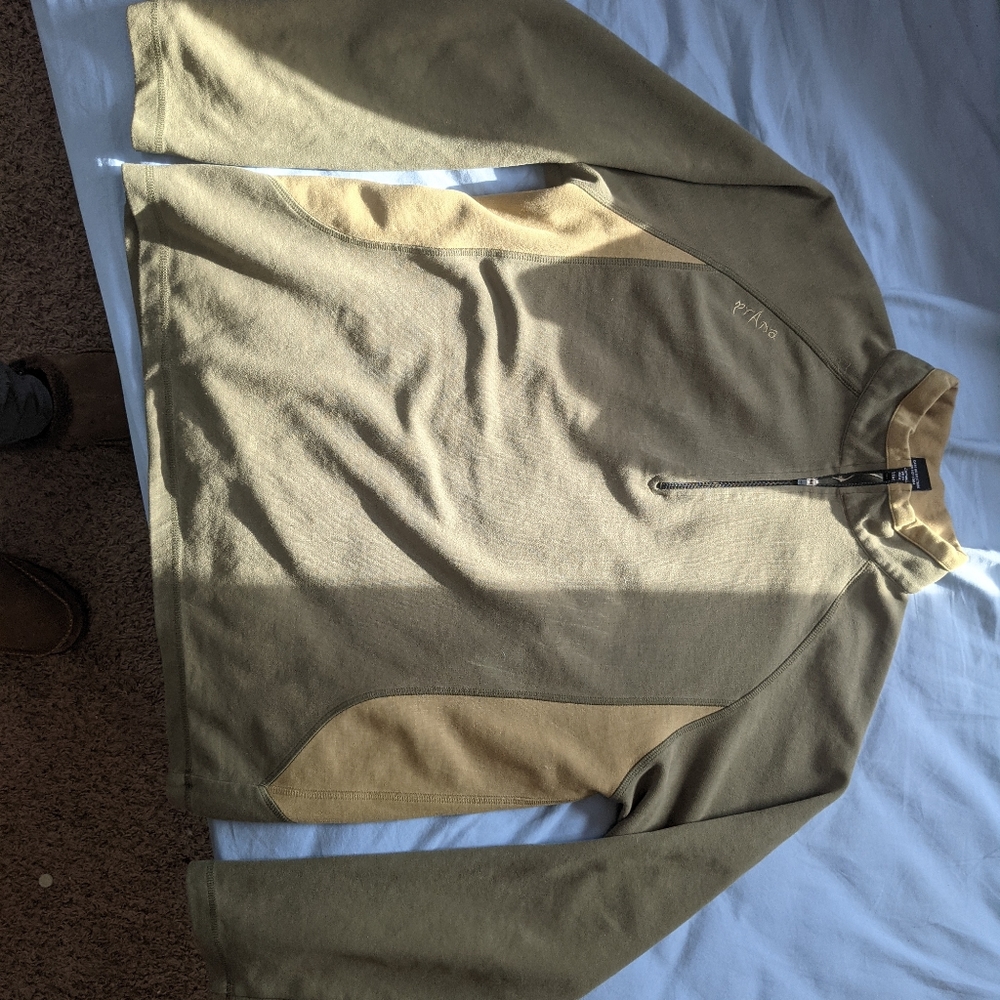 Prana Breathe quarter zip, size large